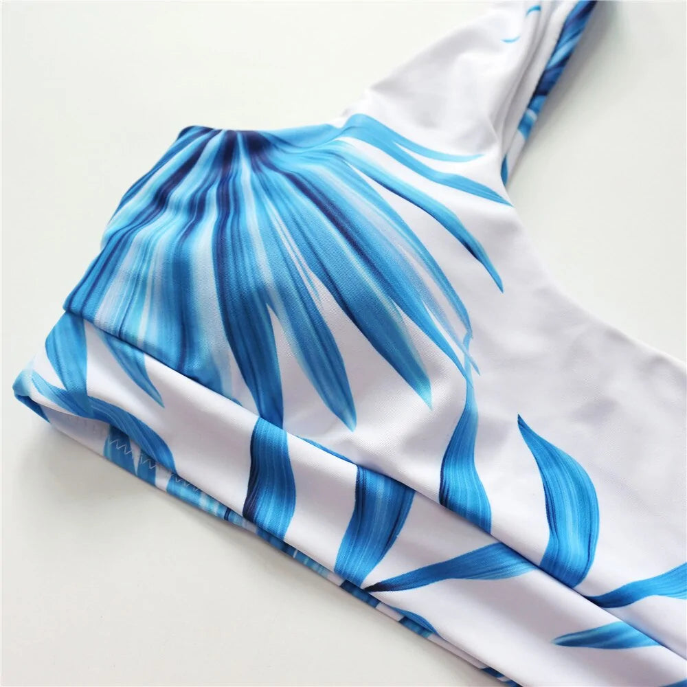 Bikini de cintura alta con hoja de palma tropical con cuello redondo