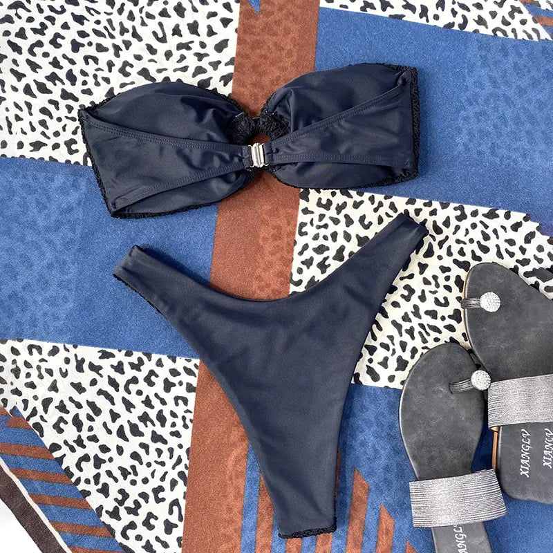 Conjunto de bikini sin tirantes