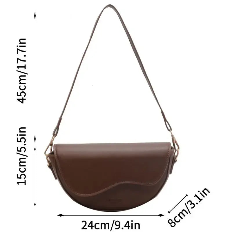 Bolso pequeño con tiras de diferentes tamaños
