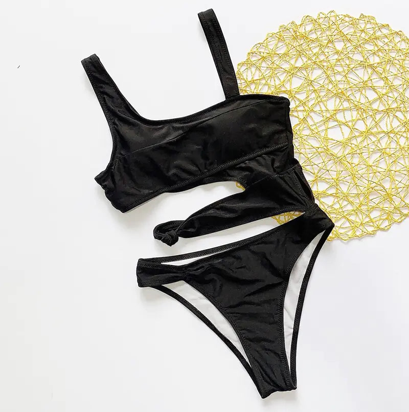Conjunto de bikini sexy de un hombro