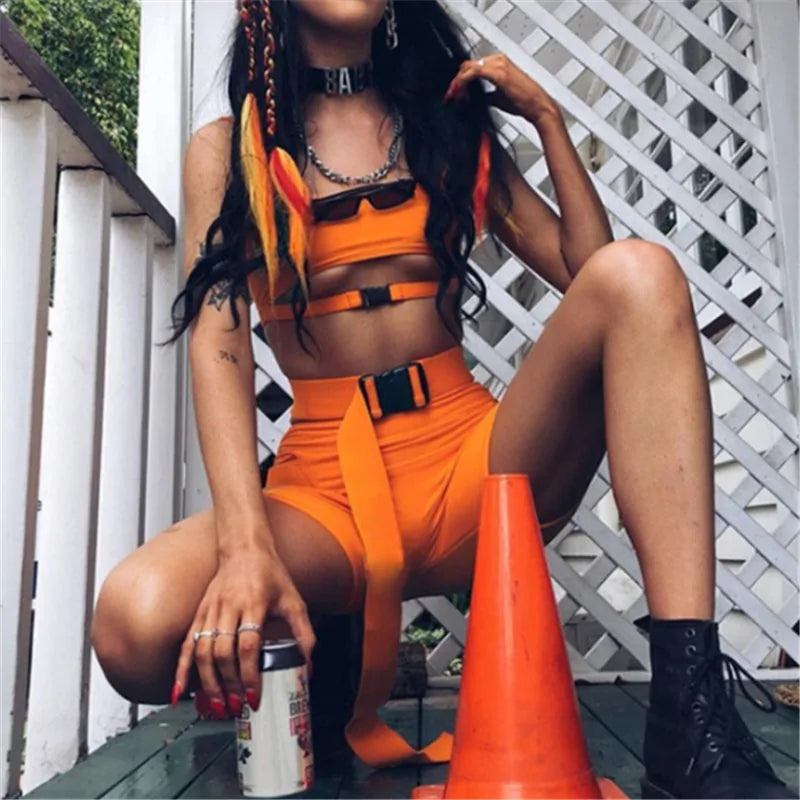 DarkAllure: Conjunto Gótico Casual Sexy para Streetwear