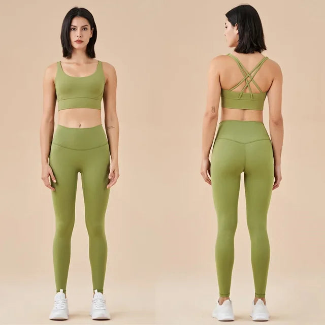 Ropa deportiva para gimnasio sin costuras