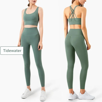 Ropa deportiva para gimnasio sin costuras