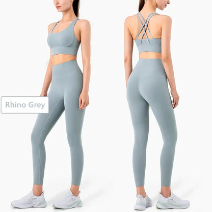 Ropa deportiva para gimnasio sin costuras