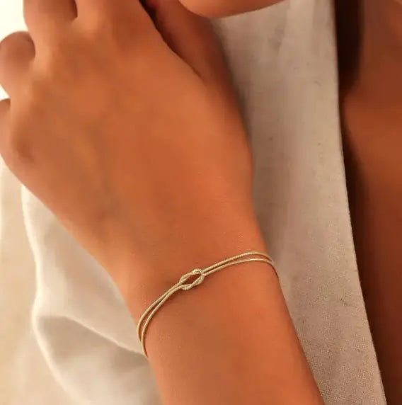 SerpentLux: Pulsera de Cadena Estilo Huesos de Serpiente